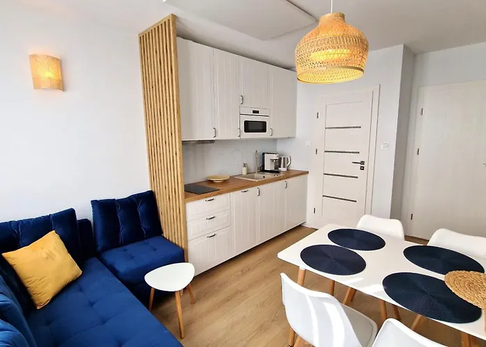 Roza Wiatrow * Debina (Ustka)